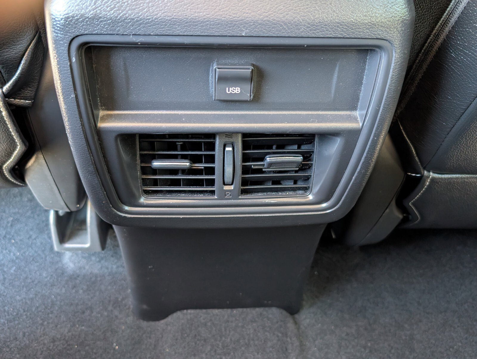 Used 2018 Nissan Murano SV FWD image 15