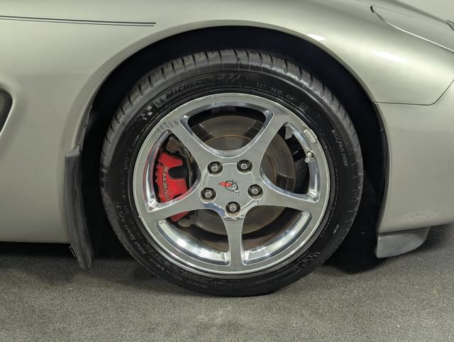 Used 1999 Chevrolet Corvette Coupe w/ Memory Pkg RWD image 12