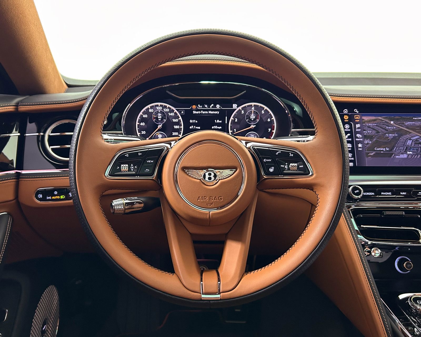 Used 2024 Bentley Flying Spur V8 AWD/4WD image 21