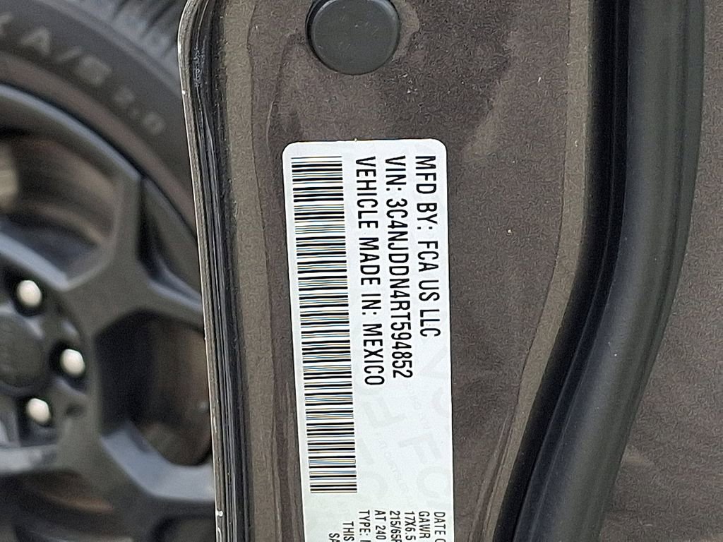 Used 2024 Jeep Compass Trailhawk AWD/4WD image 27