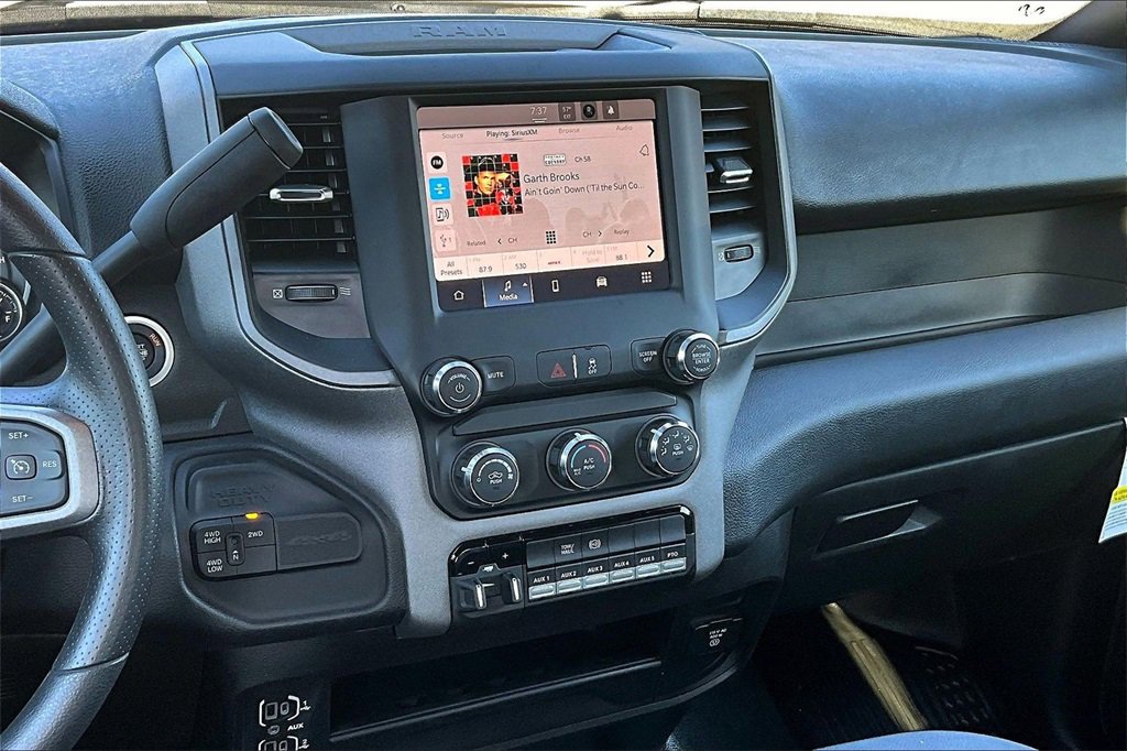 Used 2024 RAM 5500 Tradesman w/ Chrome Appearance Group image 10