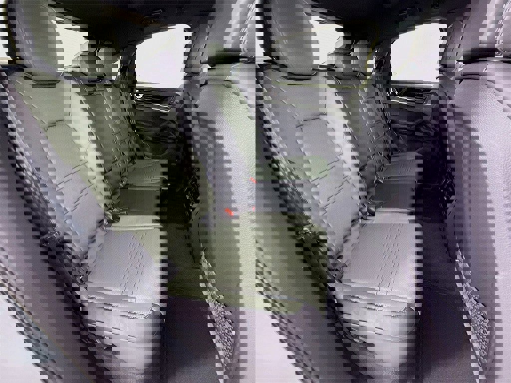 New 2026 Porsche Cayenne Coupe image 31