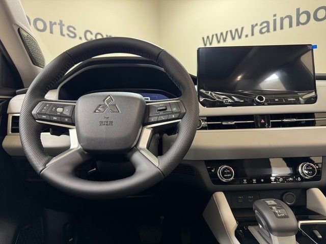 New 2026 Mitsubishi Outlander SE FWD image 9