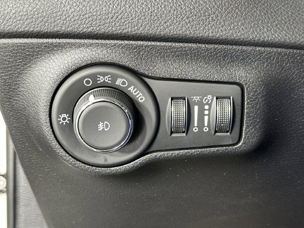 Used 2019 Jeep Compass Limited AWD/4WD image 20