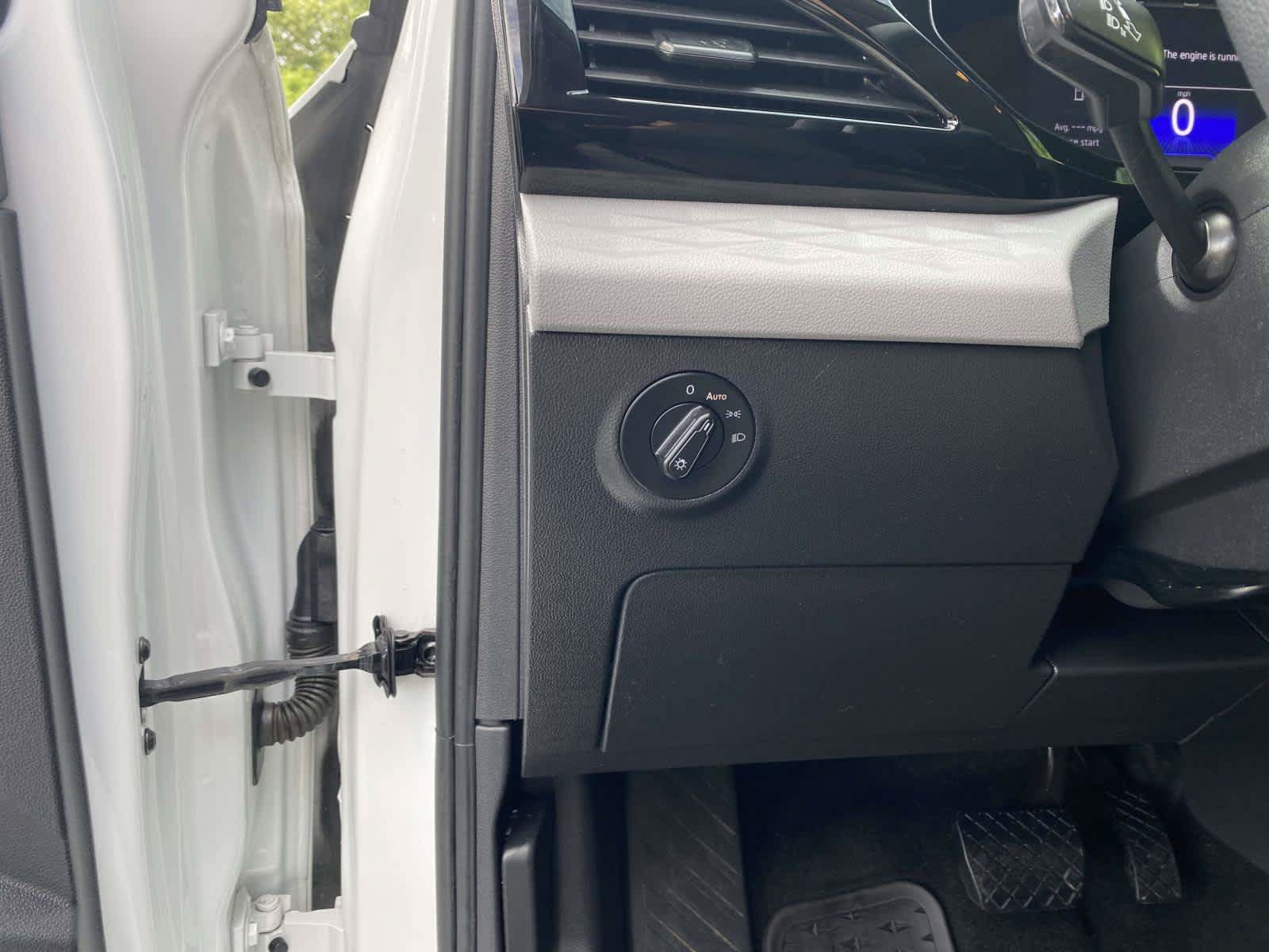Certified 2022 Volkswagen Taos S FWD image 10