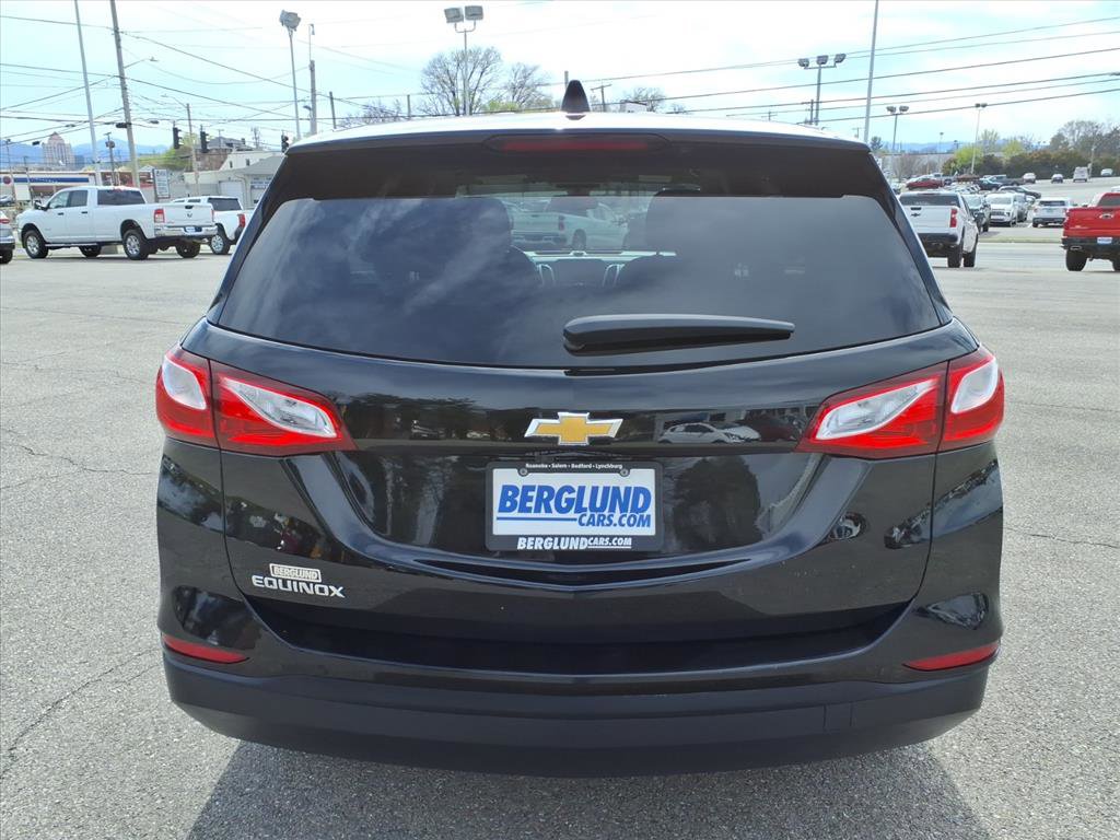 Used 2021 Chevrolet Equinox LS w/ LS Convenience Package image 5