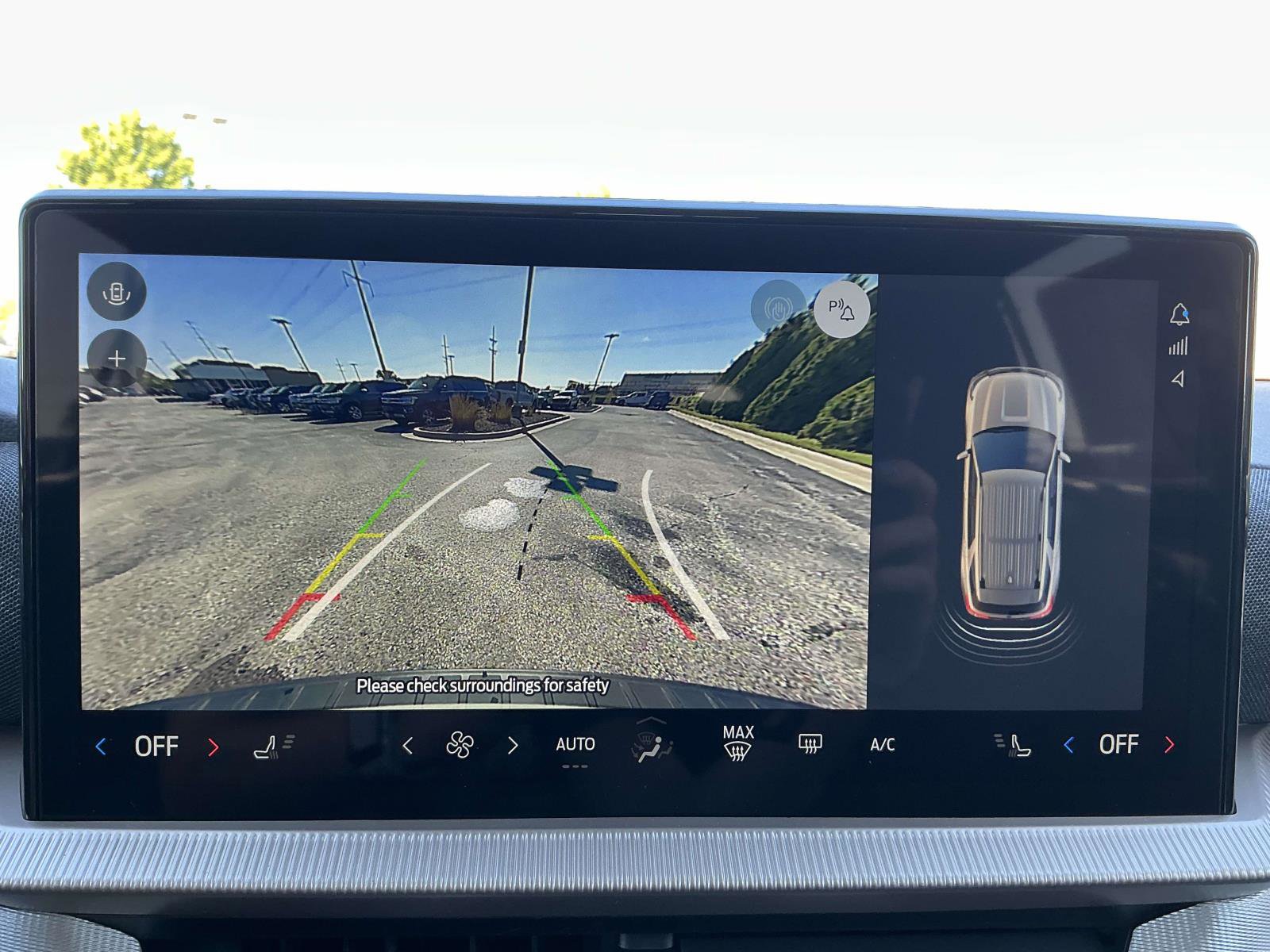 New 2025 Ford Explorer Active image 20