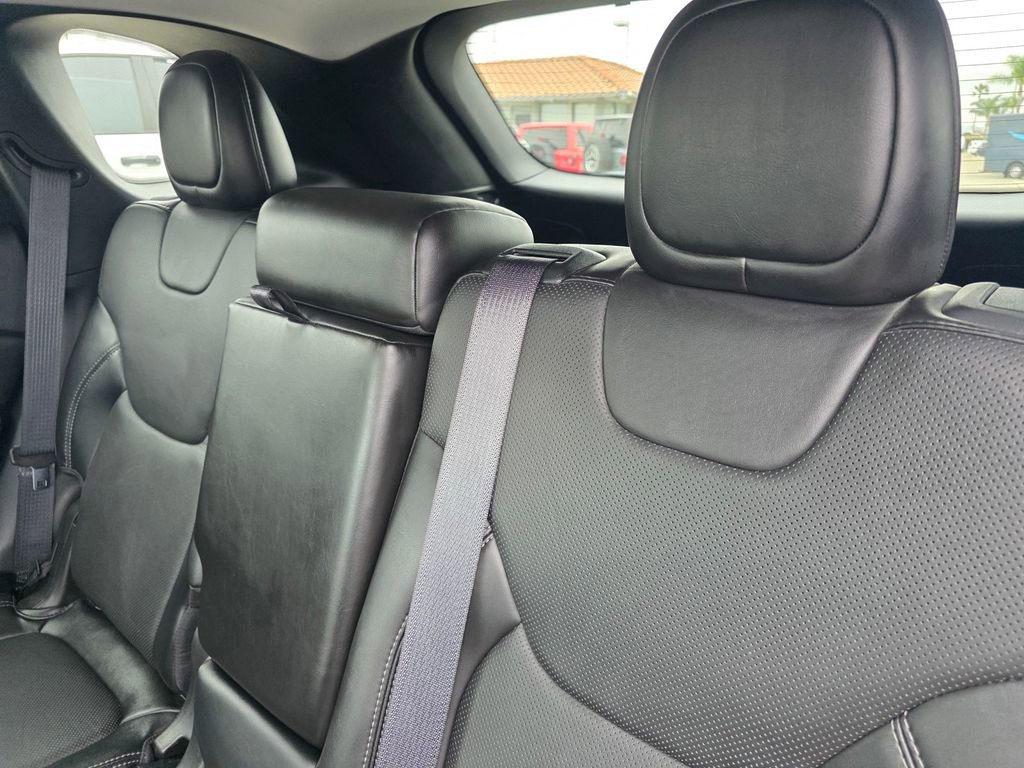 Certified 2021 Jeep Cherokee Limited w/ Elite Package image 16