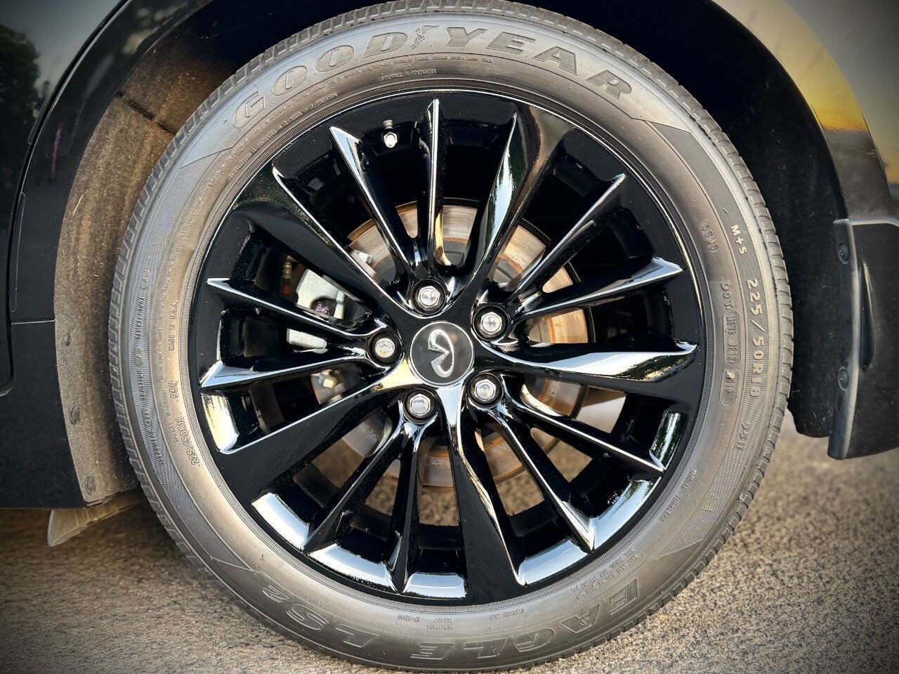 Used 2019 INFINITI Q50 Luxe w/ Cargo Package (L96) RWD image 18
