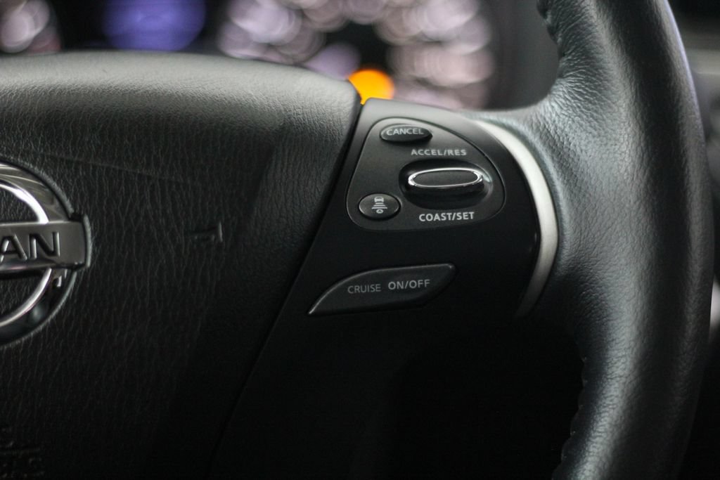 Used 2020 Nissan Pathfinder SL AWD/4WD image 13