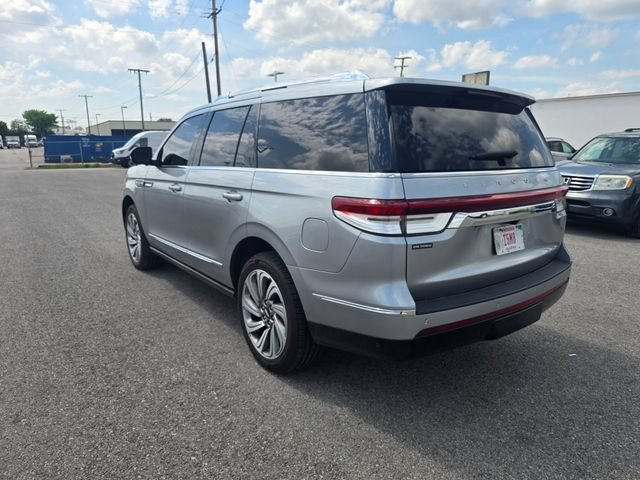 Used 2023 Lincoln Navigator Reserve AWD/4WD image 5