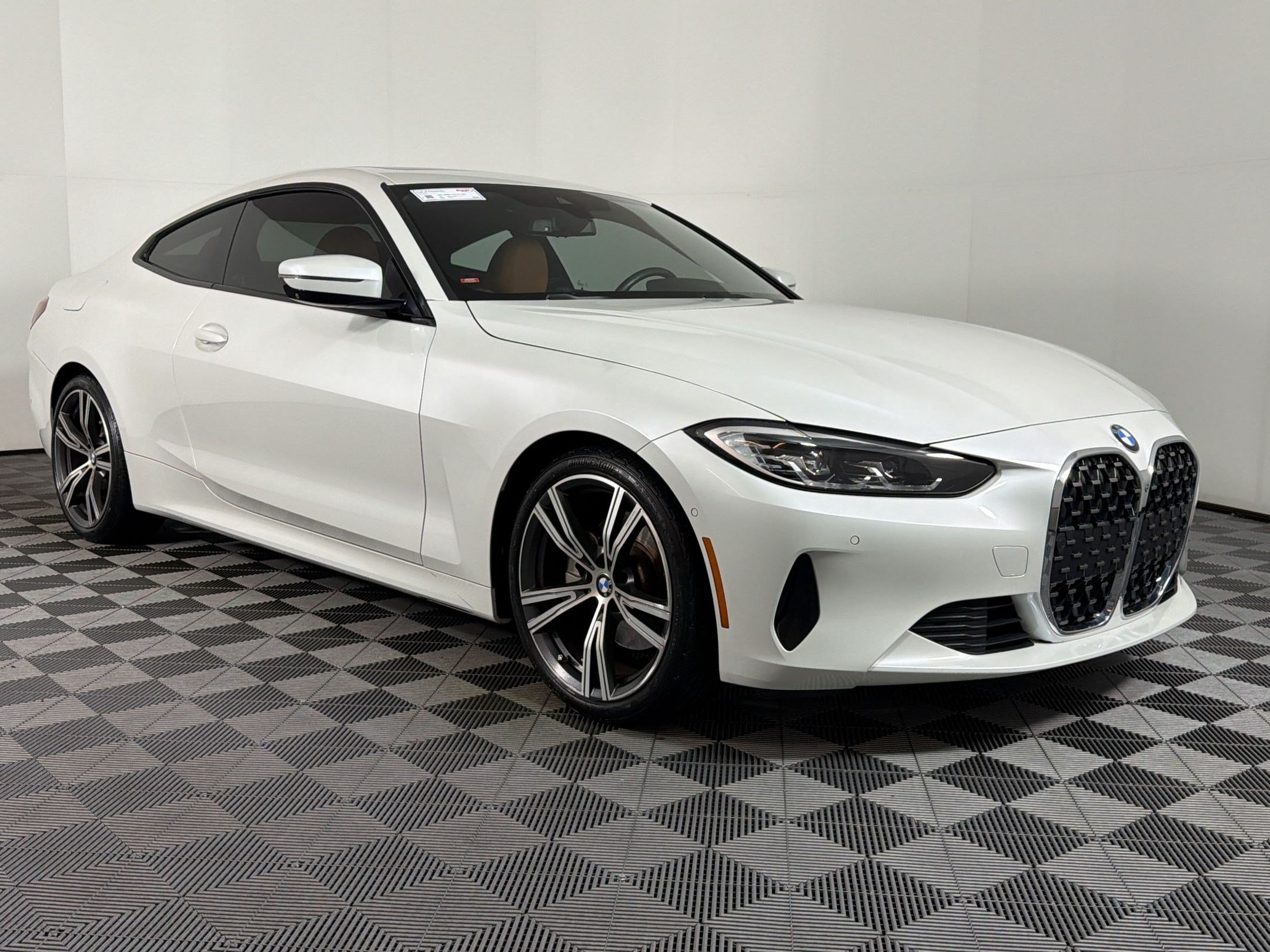 Used 2021 BMW 430i Coupe w/ Premium Package RWD image 26