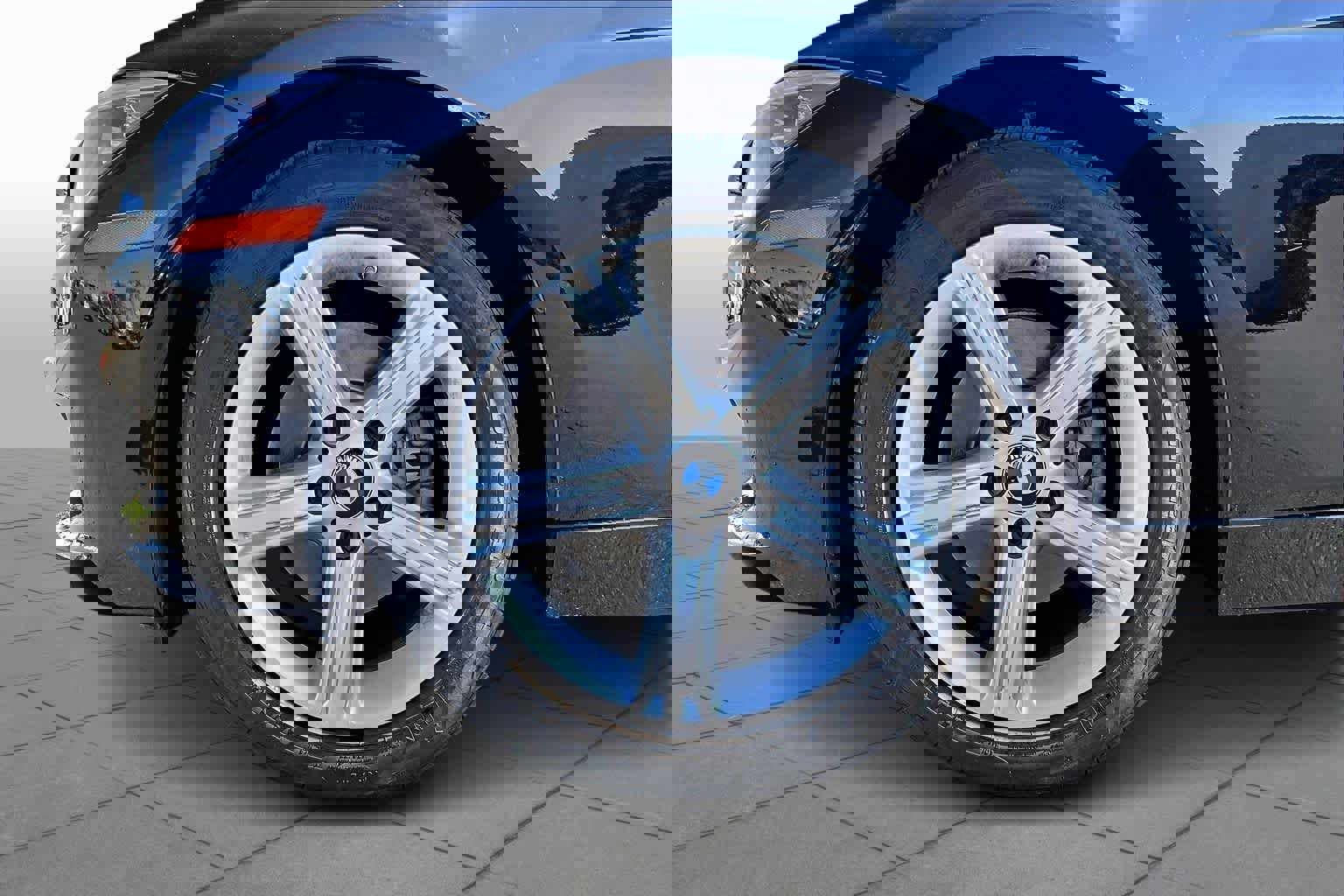 Used 2014 BMW 320i Sedan image 10