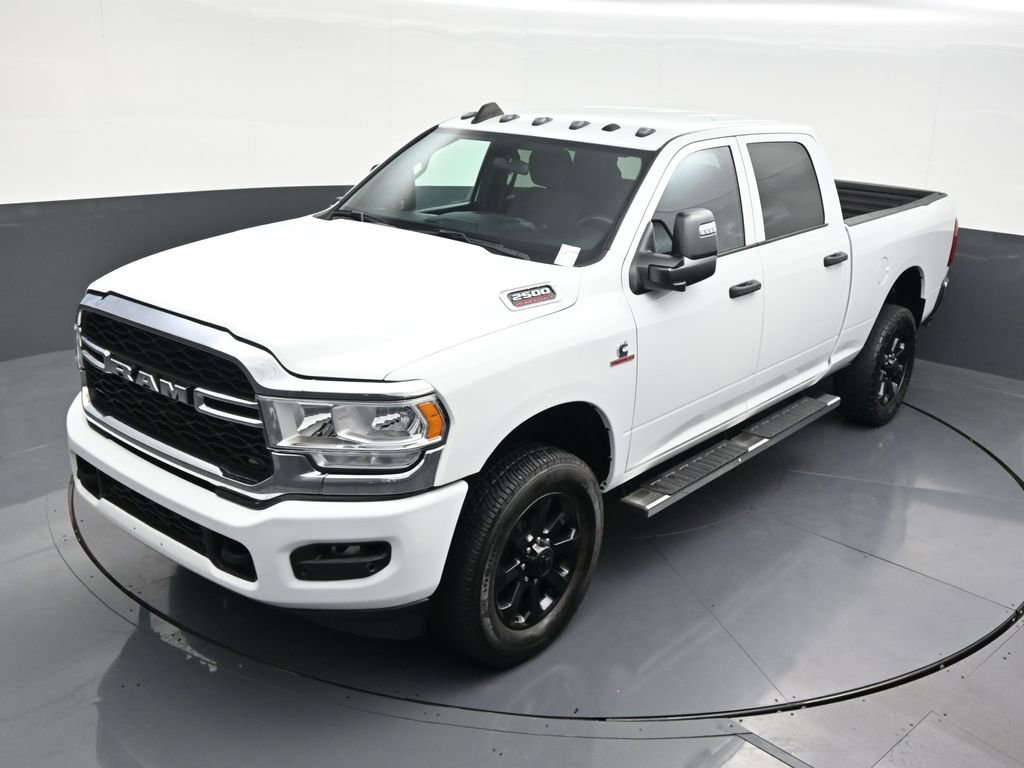 Used 2024 RAM 2500 Tradesman w/ Chrome Appearance Group AWD/4WD image 17