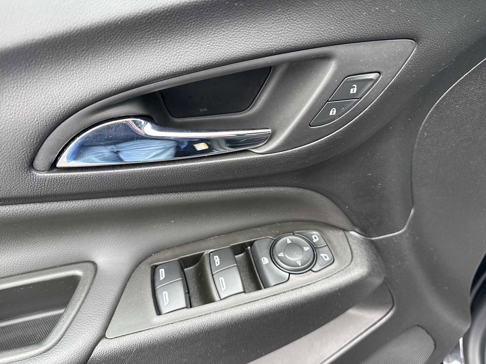 Certified 2024 Chevrolet Equinox LT FWD image 15
