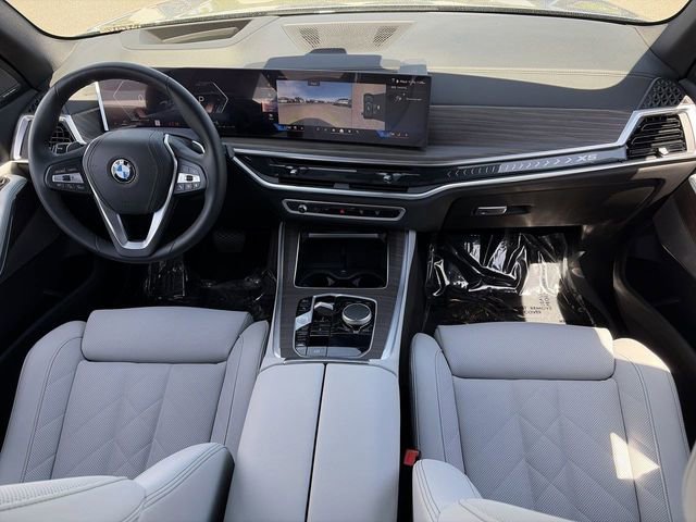 Used 2026 BMW X5 xDrive40i w/ Premium Package AWD/4WD image 16