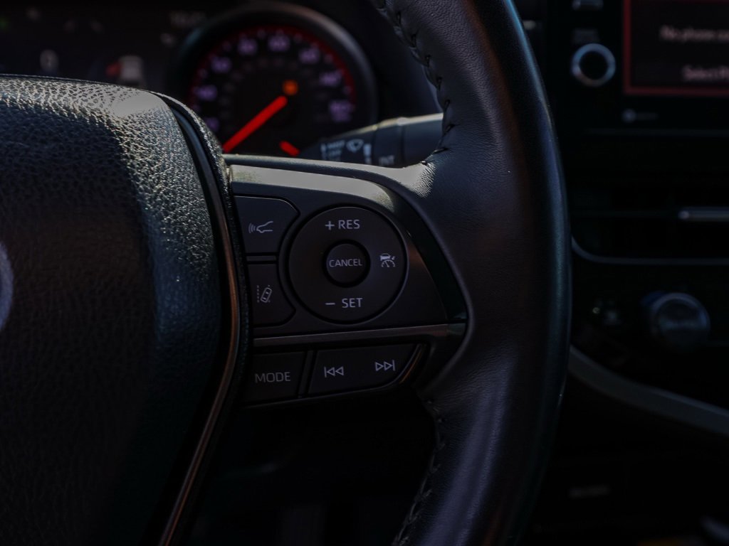 Used 2022 Toyota Camry XSE image 26