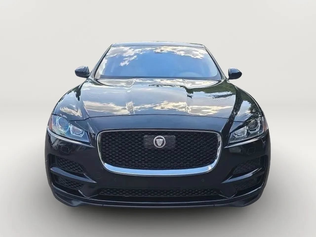 Used 2019 Jaguar F-PACE Premium AWD/4WD image 4