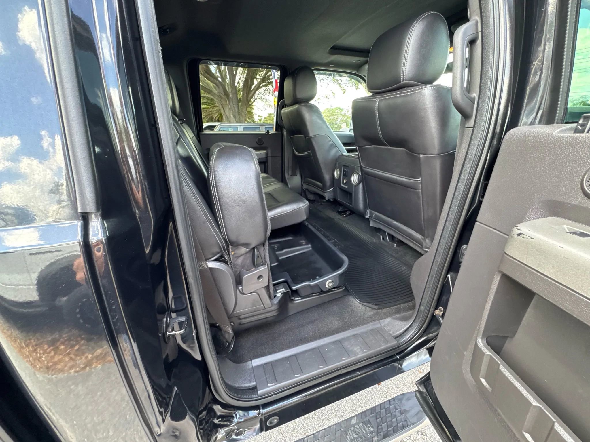 Used 2012 Ford F250 Lariat w/ Lariat Ultimate Pkg AWD/4WD image 26
