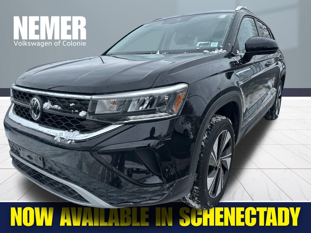 Certified 2023 Volkswagen Taos SE AWD/4WD image 1