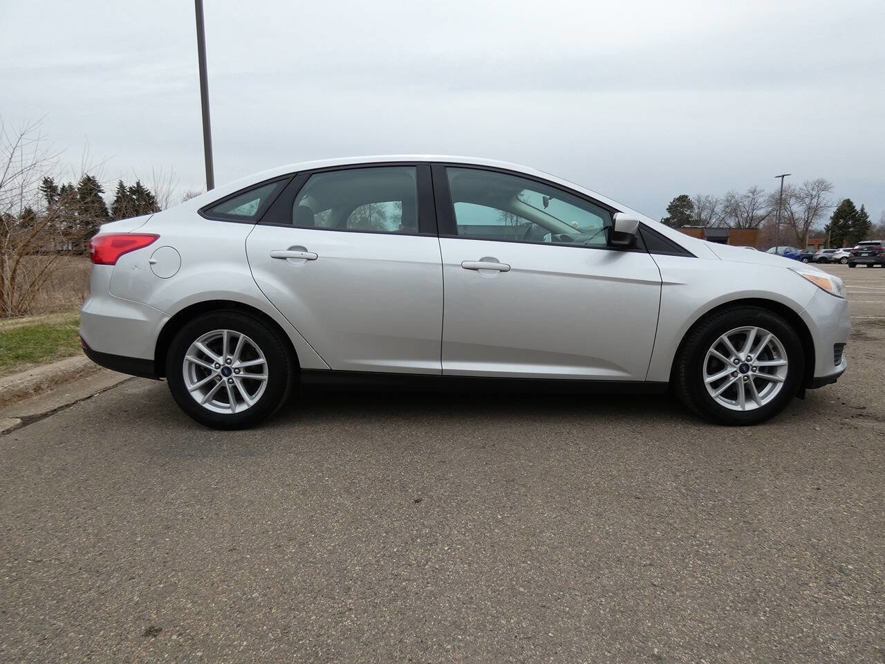 Used 2018 Ford Focus SE image 9