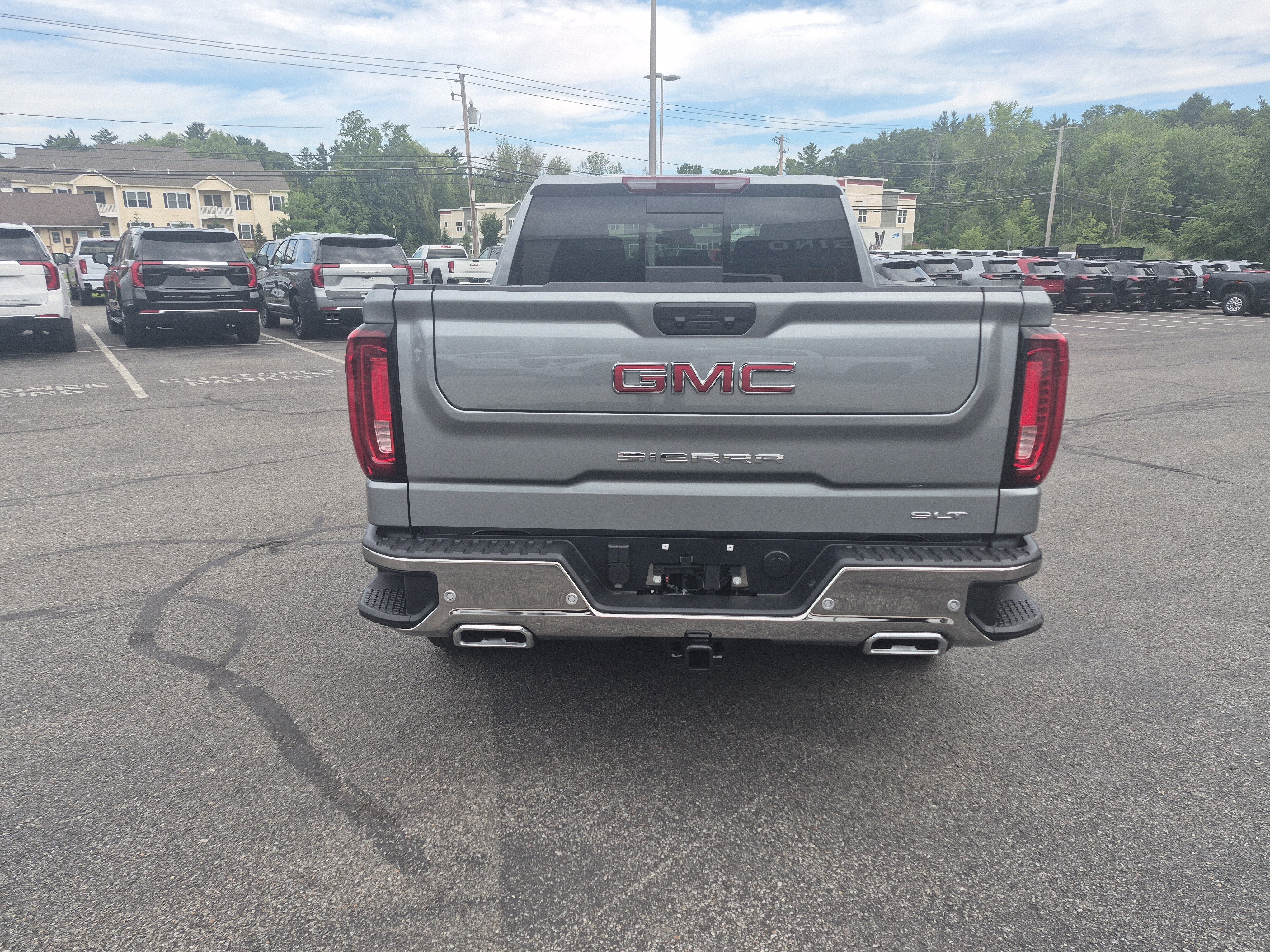 Used 2026 GMC Sierra 1500 SLT w/ SLT Premium Plus Package AWD/4WD image 19