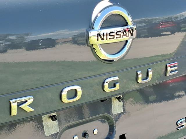 Used 2021 Nissan Rogue SL w/ Premium Package AWD/4WD image 32