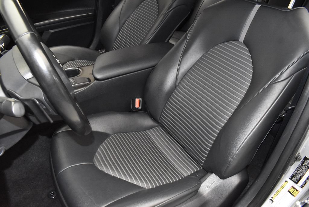 Used 2023 Toyota Camry SE FWD image 12