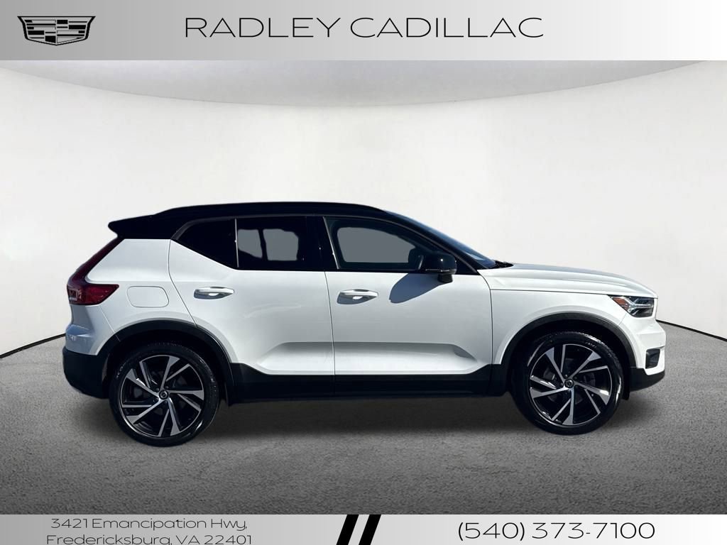 Used 2020 Volvo XC40 T5 R-Design image 6