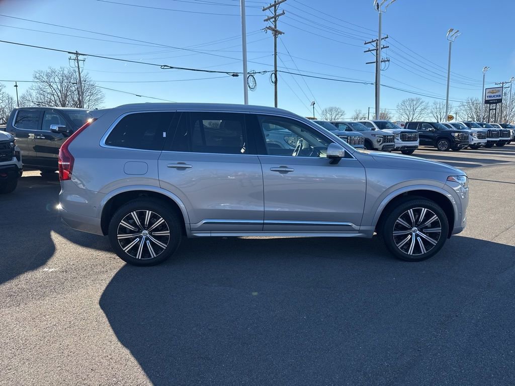 Used 2024 Volvo XC90 B5 Plus image 6