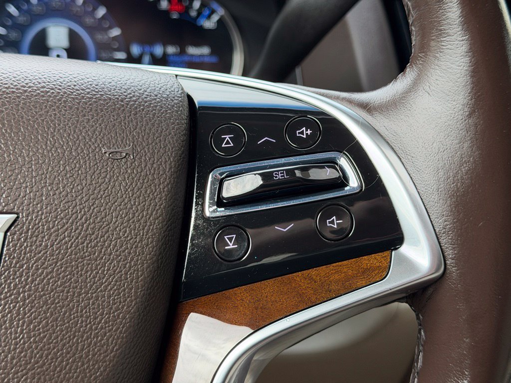 Used 2017 Cadillac Escalade Premium Luxury AWD/4WD image 20