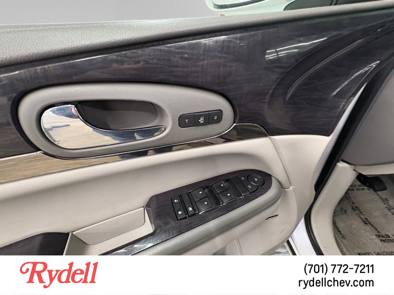 Used 2016 Buick Enclave Leather image 11