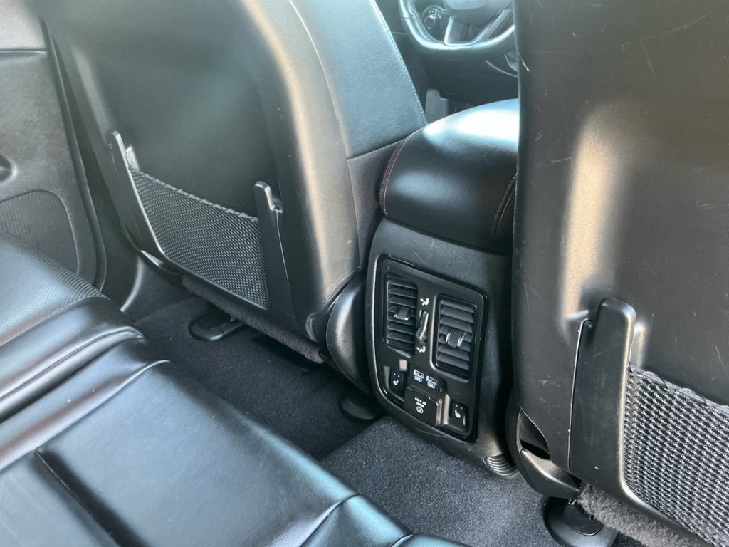 Used 2024 Dodge Durango GT AWD/4WD image 19