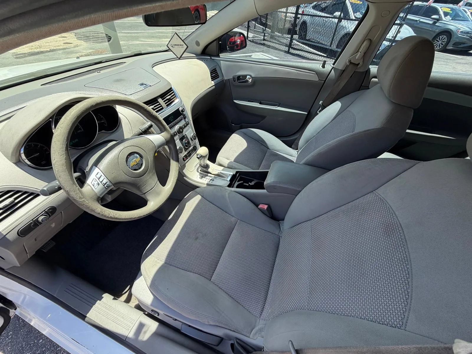 Used 2010 Chevrolet Malibu LS FWD image 11
