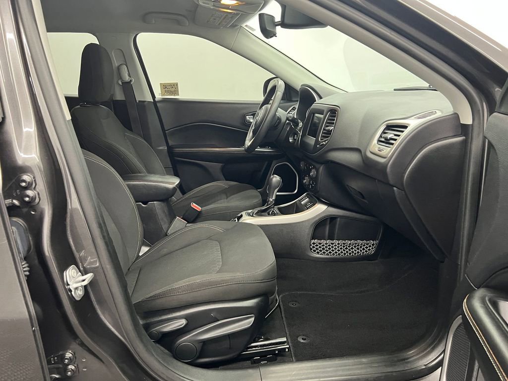 Used 2018 Jeep Compass Sport w/ Tech Group image 24