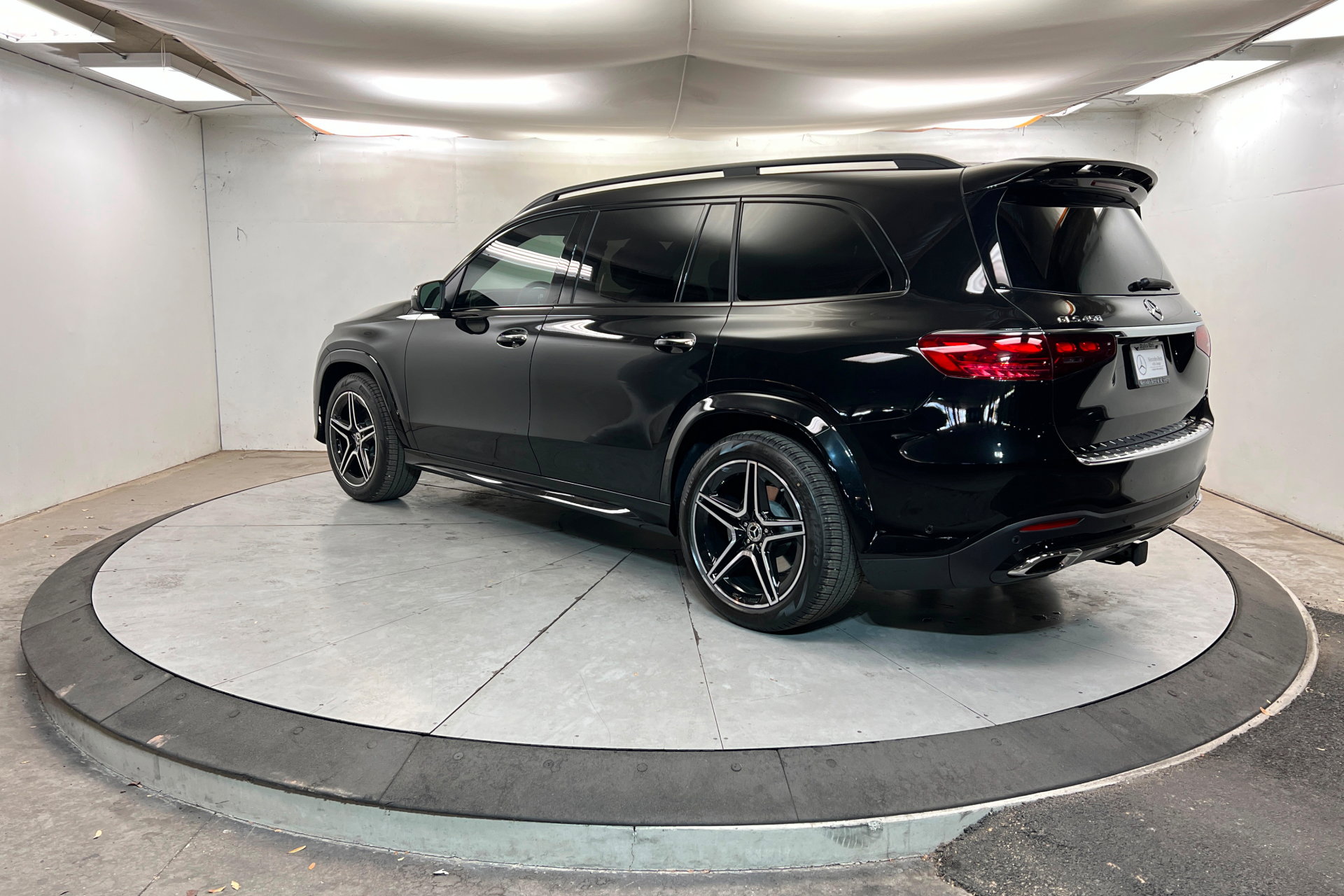 New 2026 Mercedes-Benz GLS 450 4MATIC image 3