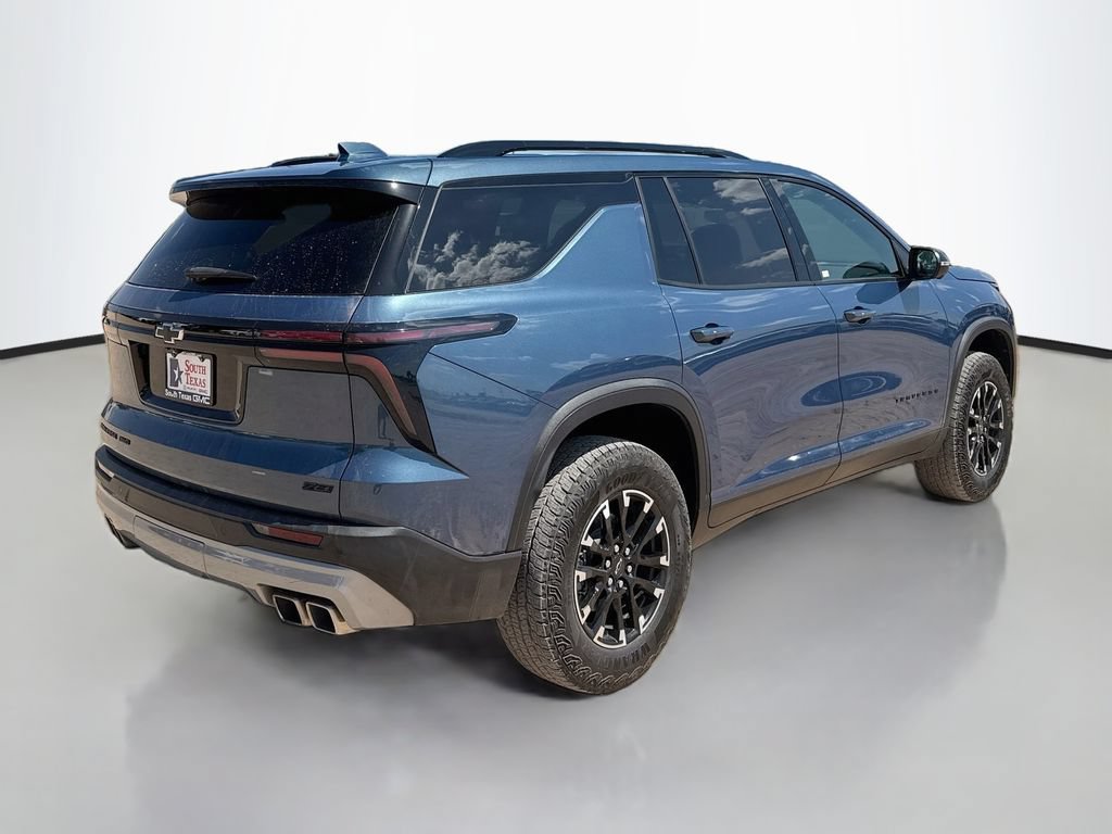 Used 2025 Chevrolet Traverse Z71 w/ Driver Confidence Package AWD/4WD image 7