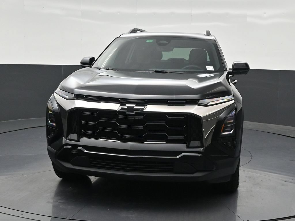 Used 2025 Chevrolet Equinox ACTIV w/ Safety and Technology Package FWD image 9