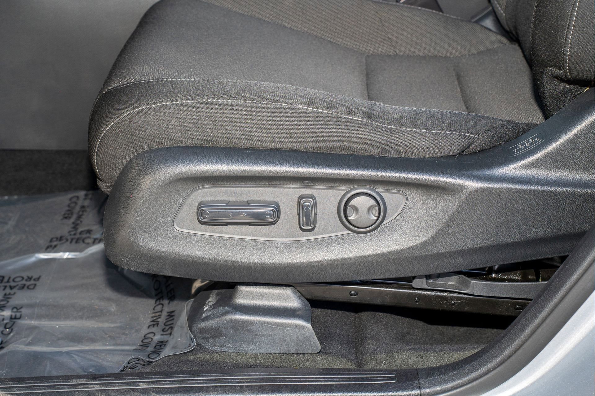 Certified 2025 Honda CR-V EX image 28