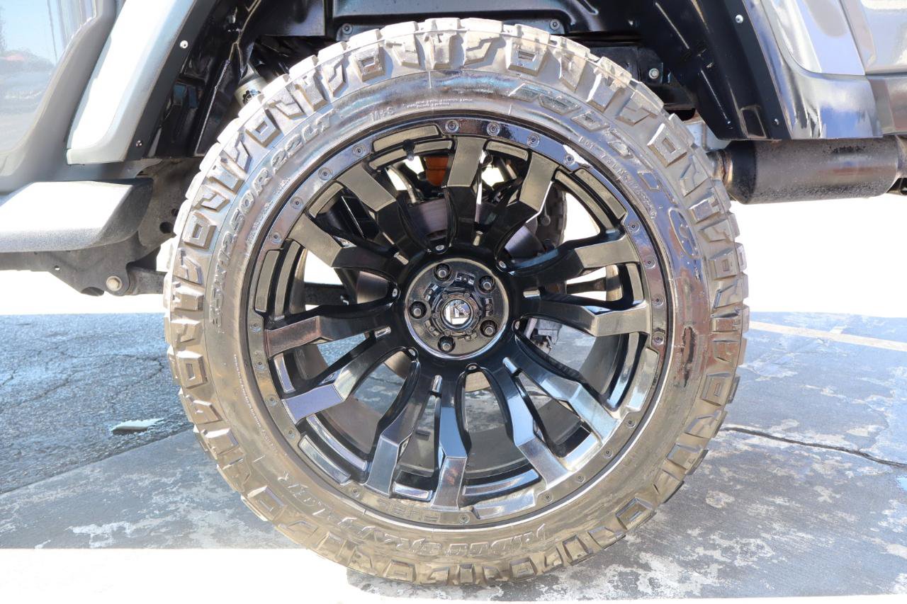 Used 2021 Jeep Gladiator Overland w/ Trailer Tow Package AWD/4WD image 32