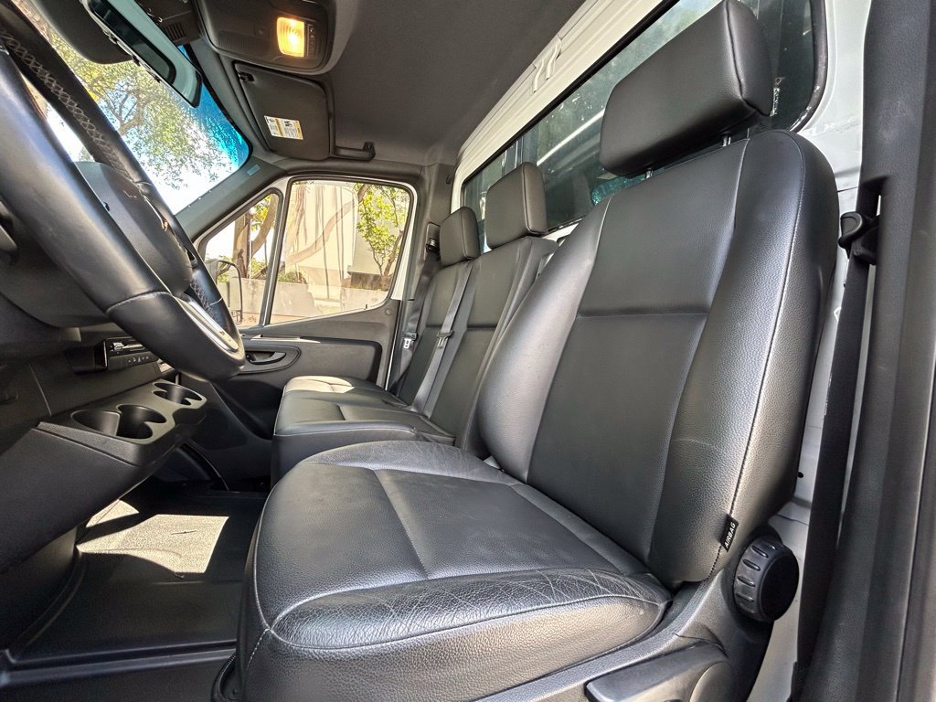 Used 2021 Mercedes-Benz Sprinter 4500 image 12
