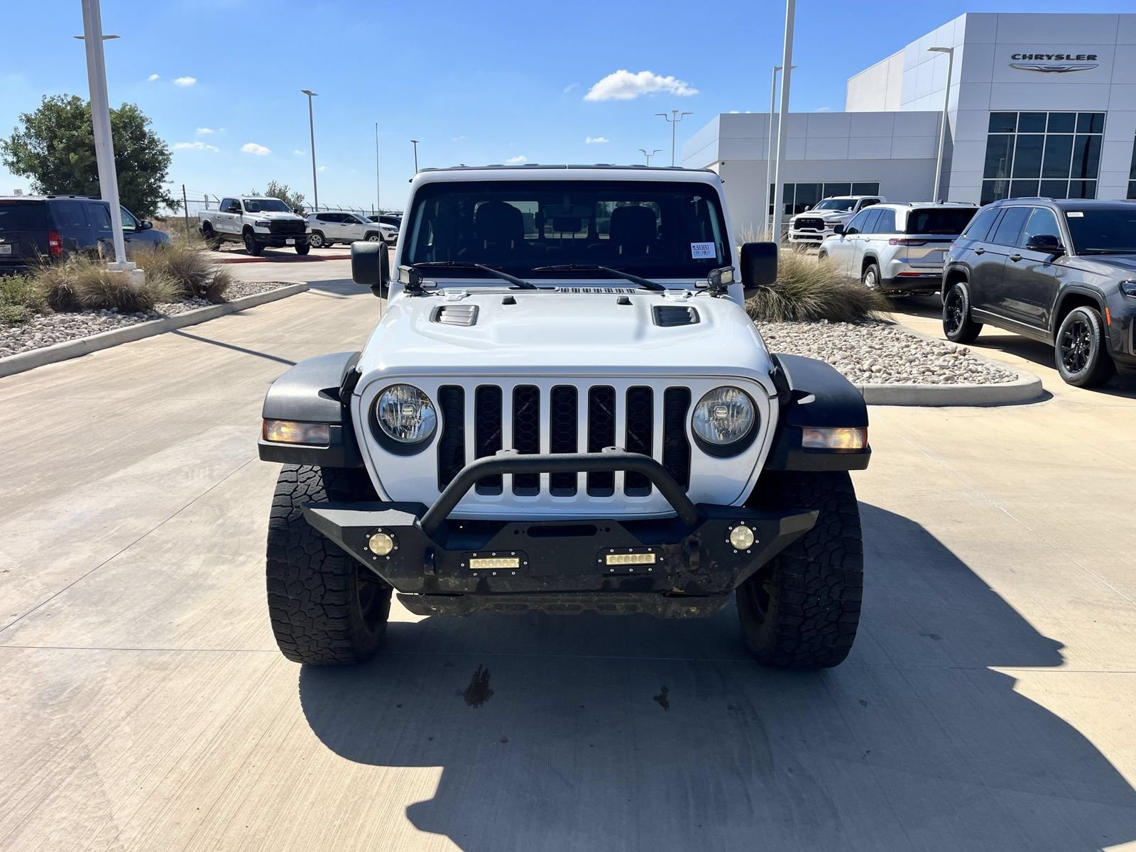 Used 2021 Jeep Gladiator Rubicon AWD/4WD image 6