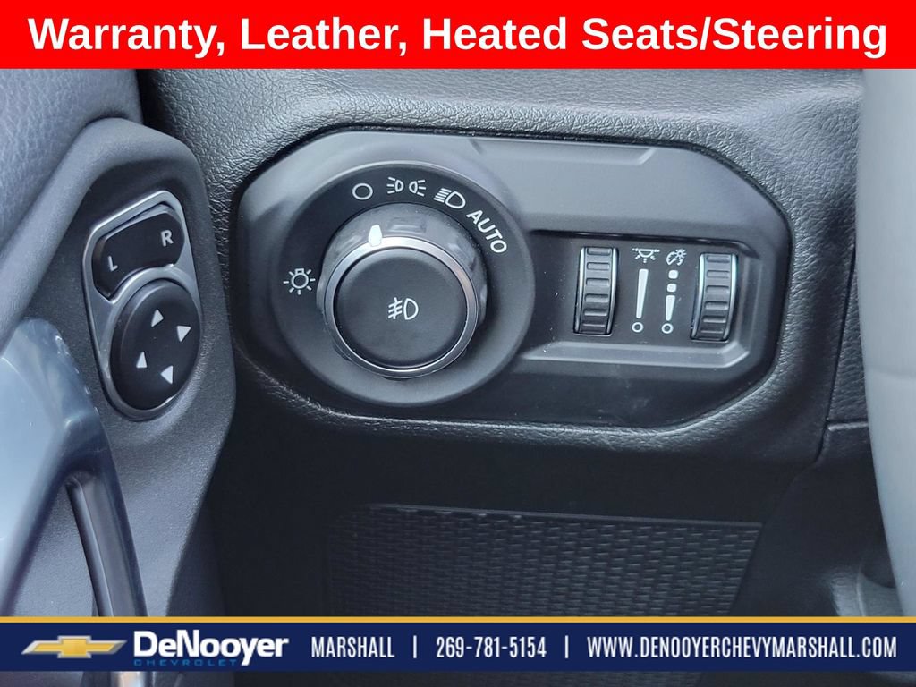 Used 2018 Jeep Wrangler Unlimited Sahara AWD/4WD image 10