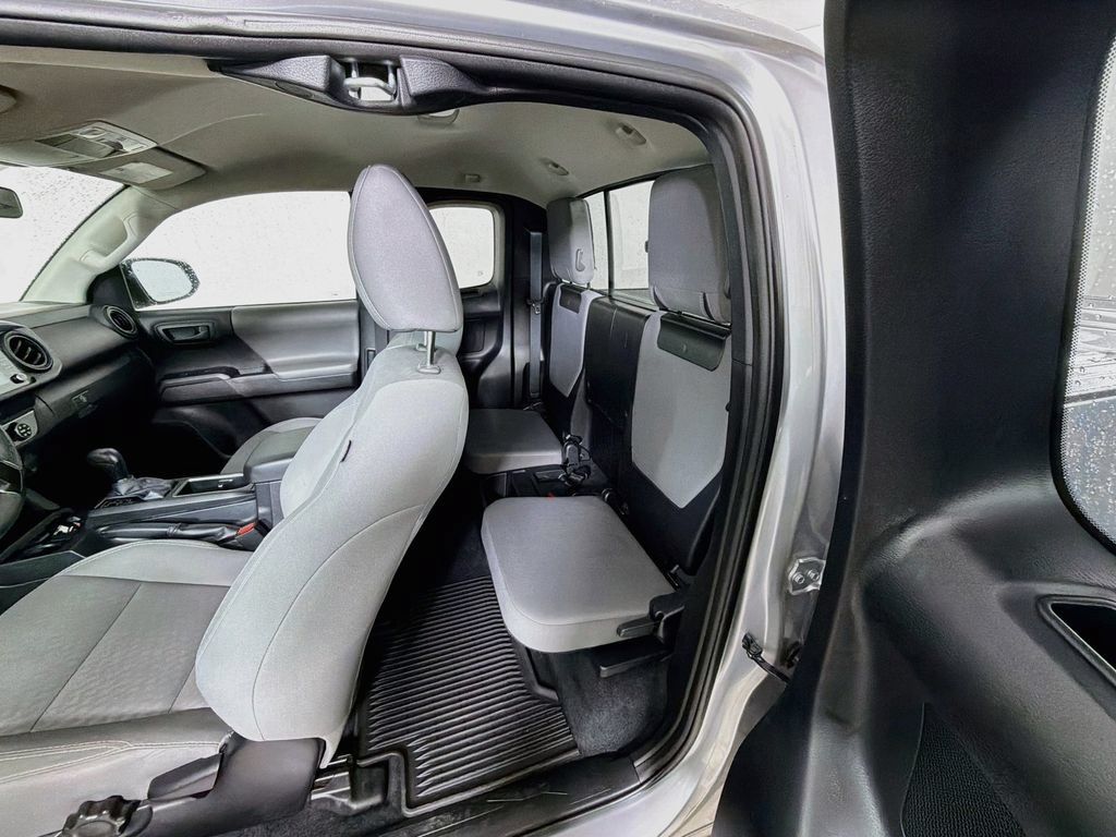 Used 2021 Toyota Tacoma SR RWD image 18