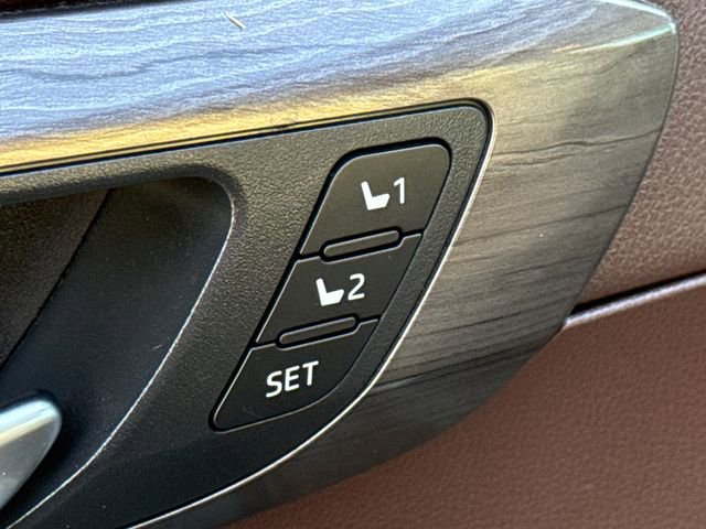 Used 2020 Toyota Highlander Platinum FWD image 20