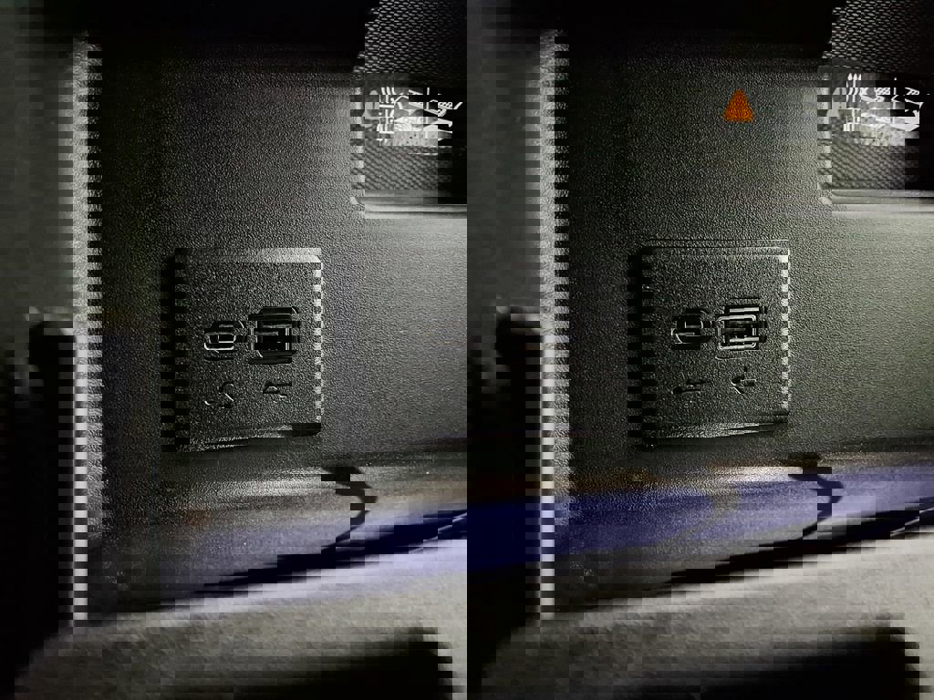 New 2026 GMC Sierra 1500 SLT image 74