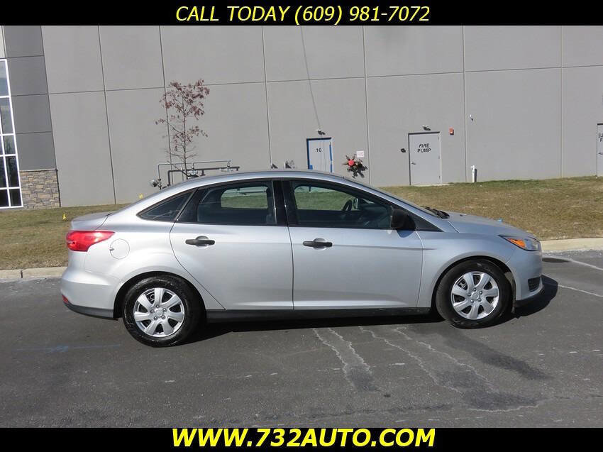 Used 2016 Ford Focus S image 4