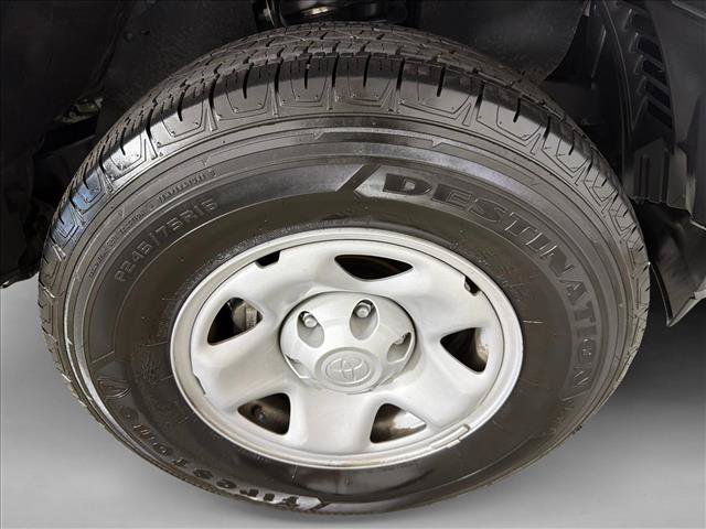 Used 2022 Toyota Tacoma SR5 RWD image 12