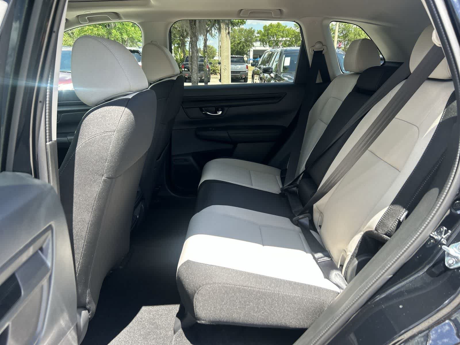 Used 2025 Honda CR-V EX image 15