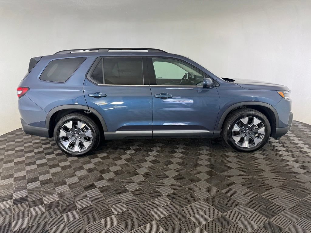 Used 2026 Honda Pilot Touring image 9
